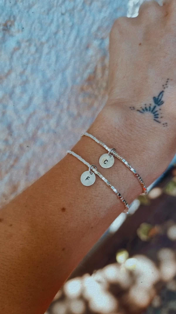 Pulsera mini mostacilla + medalla - Imagen 3