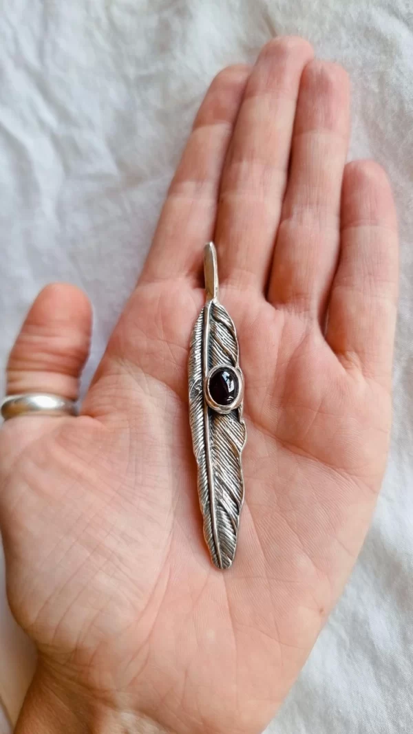 Pluma Chamán Granate XL - Imagen 3
