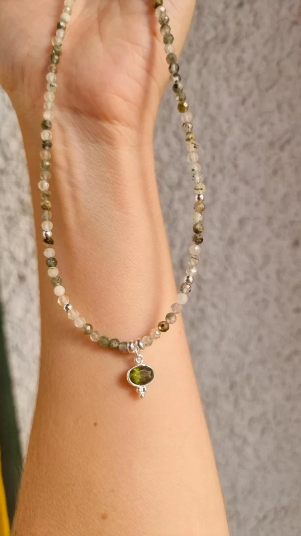 Collar Prehenita + Peridoto